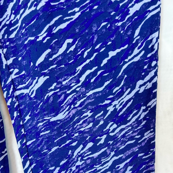 NWT QVC Isaac Mizrahi Blue Comfort pocket crop pants / Medium - Picture 7 of 12